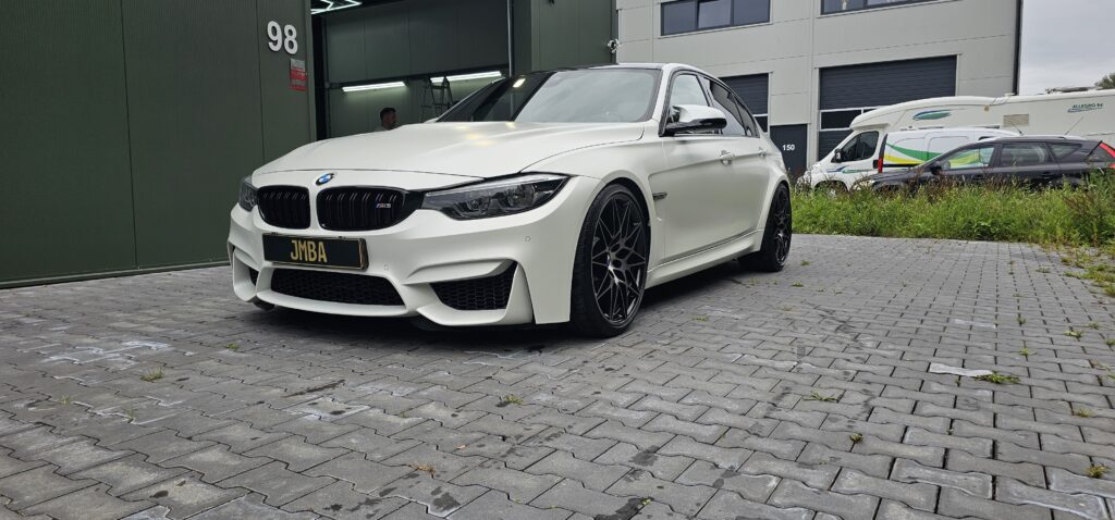 BMW matte lak shampoo hand detailing autowassen